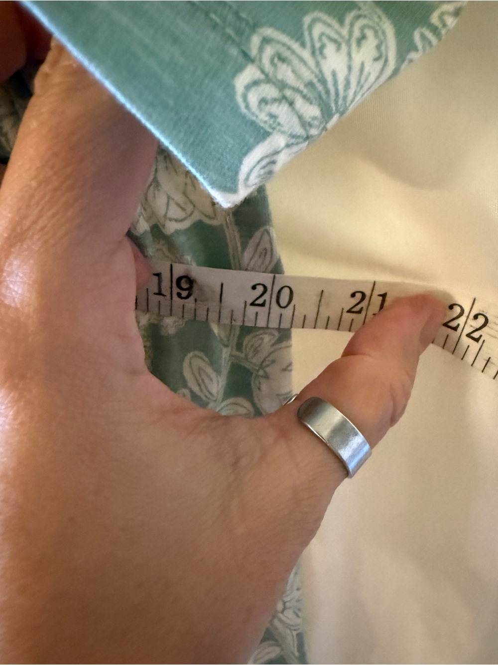 NWT Loft Women's Mint Green Floral V-Neck Tee - Picture 6 of 6